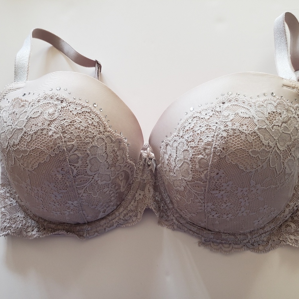 Victoria's Secret Sexy Demi Bra - Ivory 36DD